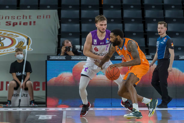 还表现出了 还表现出了