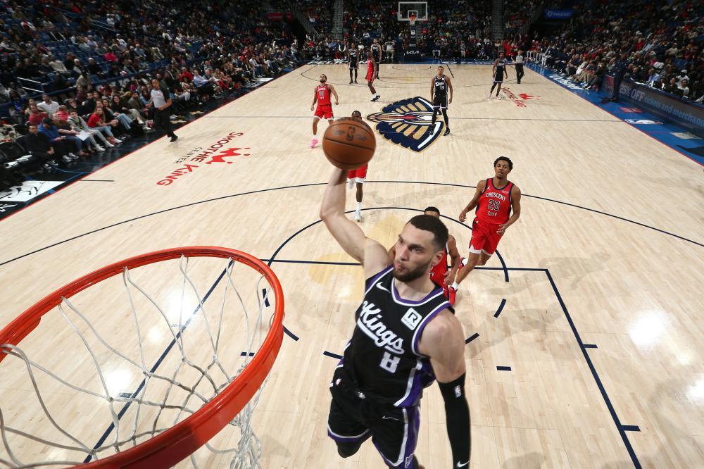 队在场上占 队在场上占