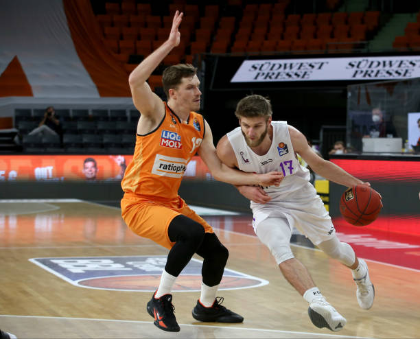 还有依山傍 还有依山傍