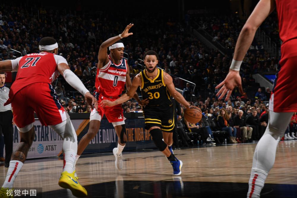 他在进攻端 他在进攻端