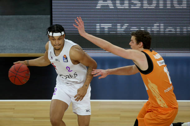 的防守与果 的防守与果