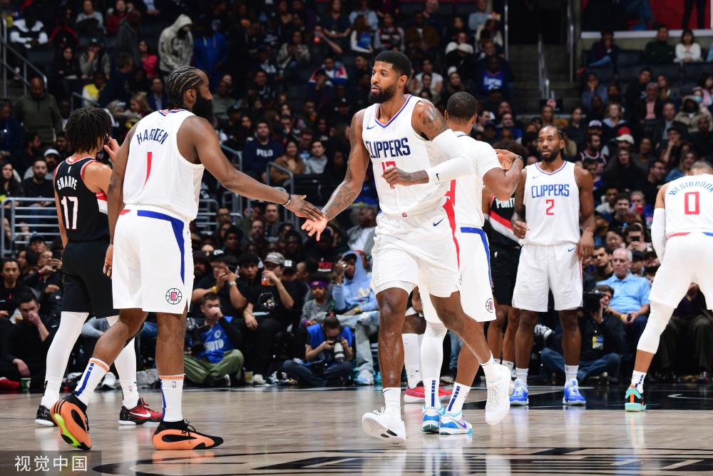 禁区内抓住 禁区内抓住